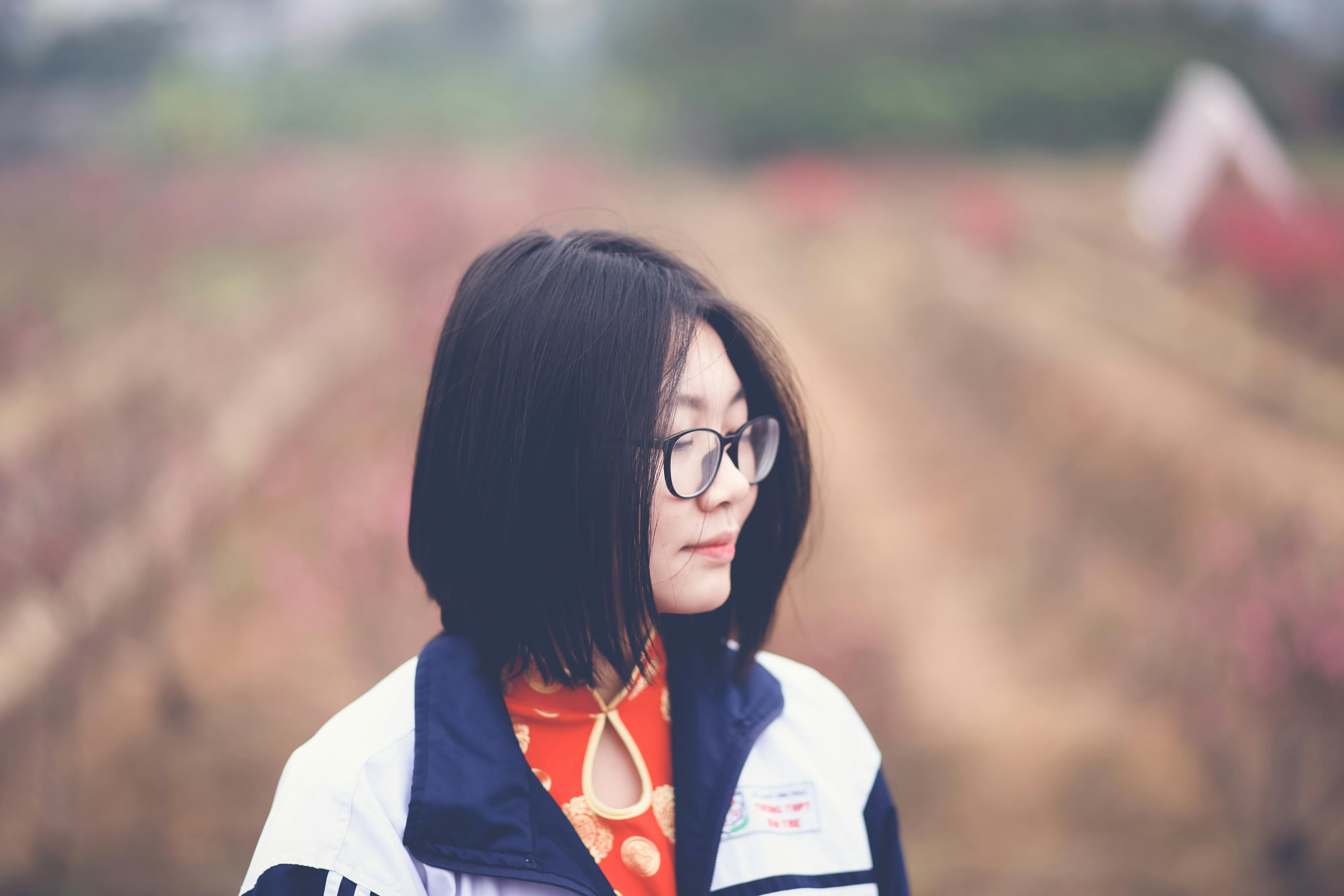 朴敏英恋情曝光，星光下的甜蜜爱情之旅